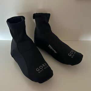 GORE BIKE WEAR WINDSTOPPER SOFTSHELL CYCLING OVERSHOES